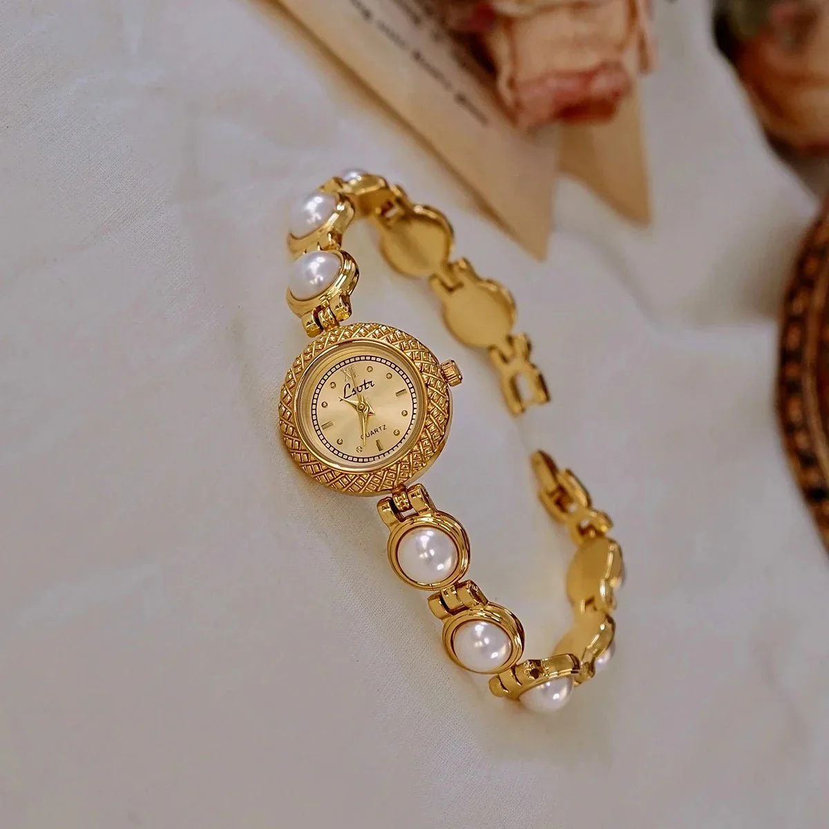 Anara Pearl Elegance Watch - Image 7