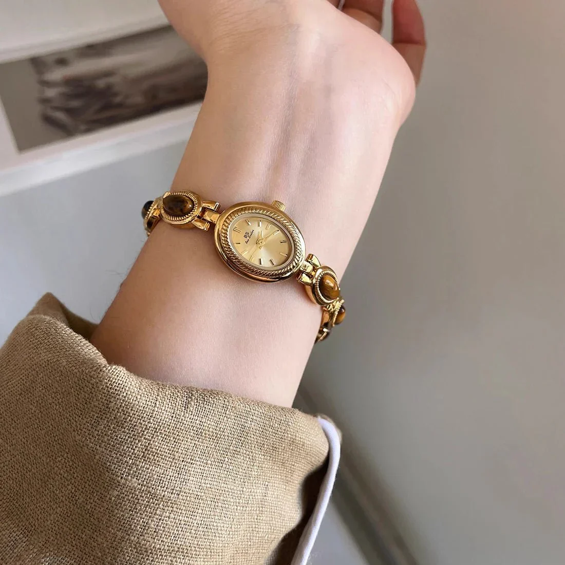 Aubrette Elegant Jade Bracelet Watch - Image 4