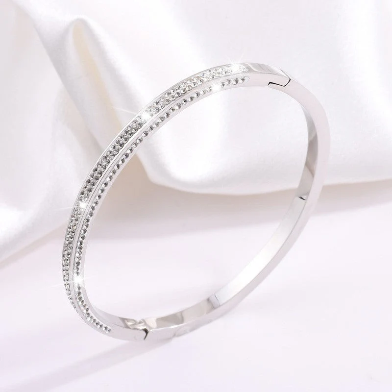 Avelina Rosanelli Bracelet | White Gold 16k