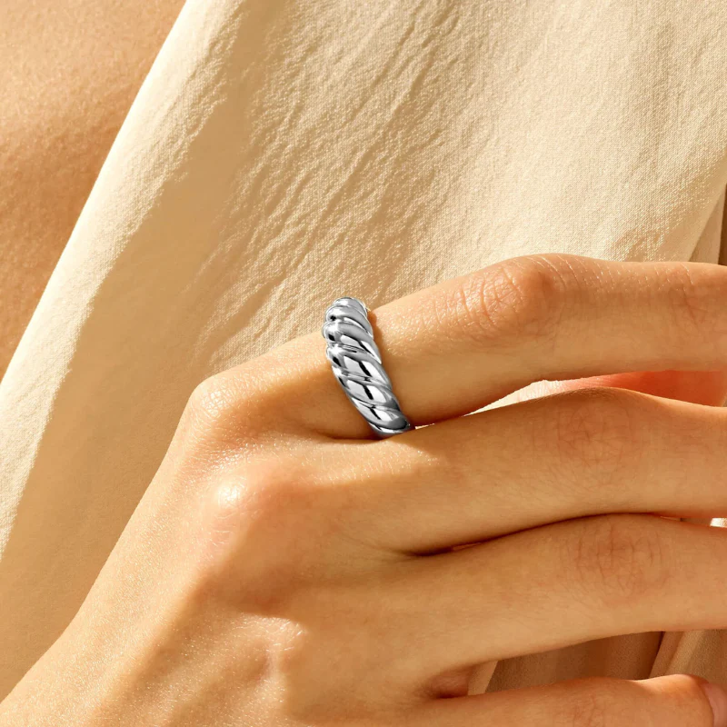 Croissant Ring | White Gold 14k - Image 5