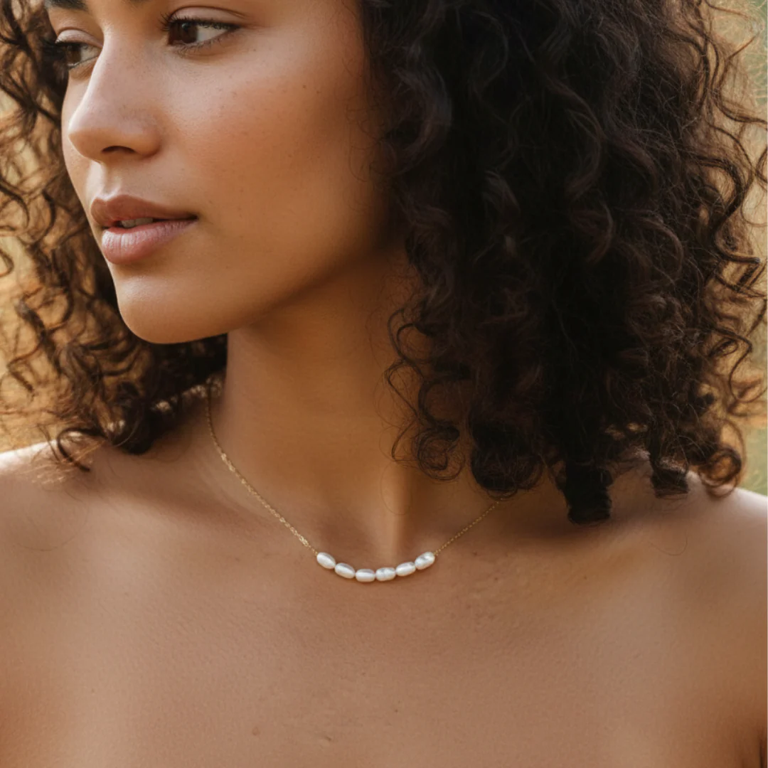 Elegant Freshwater Pearl Choker Necklace - Image 3