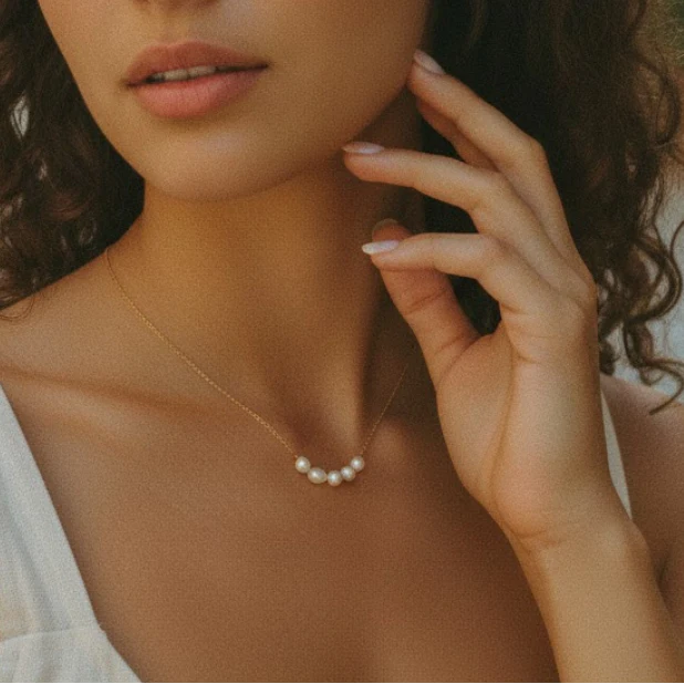 Elegant Freshwater Pearl Choker Necklace - Image 8