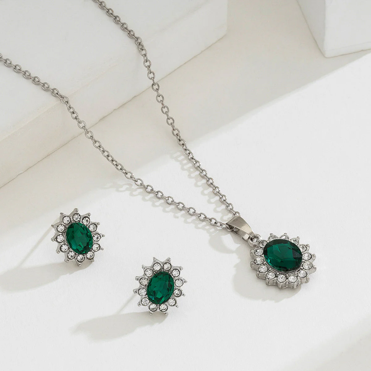Katya Smeryn Jewelry Set | White Gold 16k - Image 2