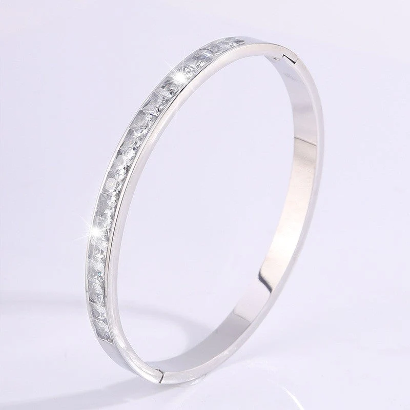 Moonlight Ripple Bracelet - Image 2