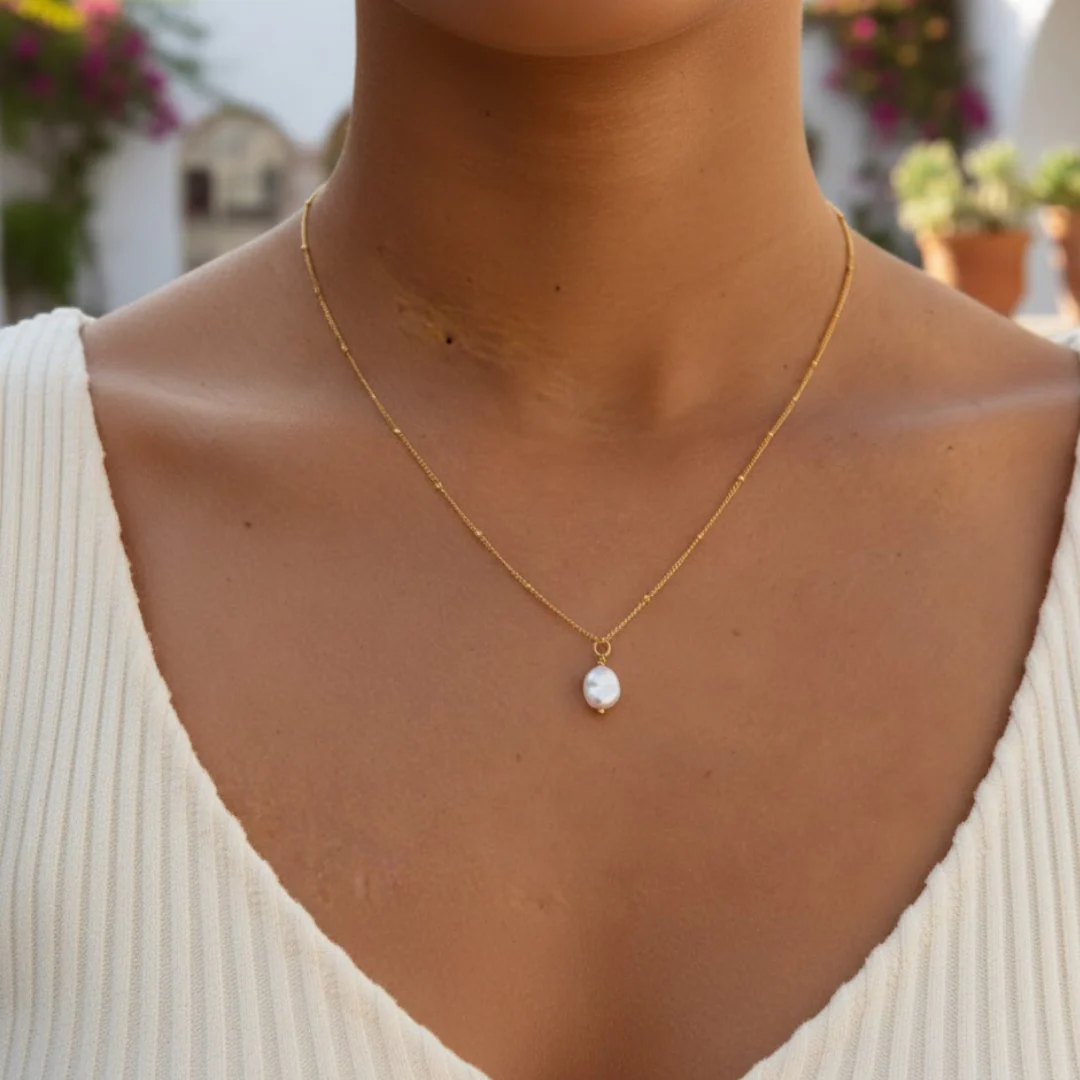 Ornate Pearl Pendant Necklace - Image 15