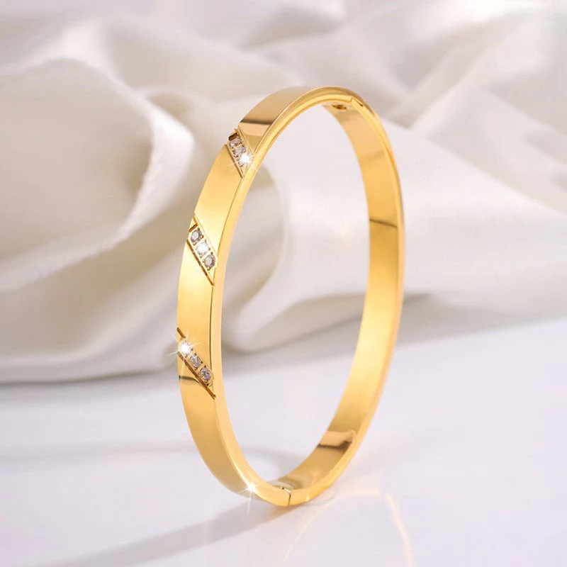 'Sand Ripples' Bracelet - Image 2
