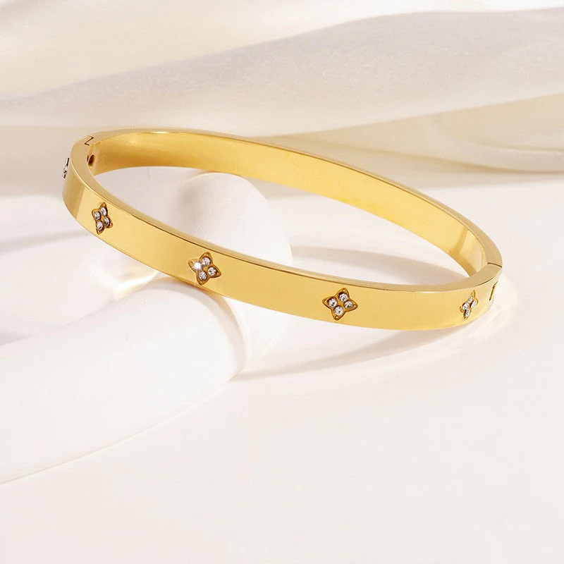 Solid Sparkle Clover Bracelet - Image 2